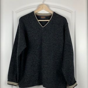 Woolrich Men’s Wool V-neck Sweater